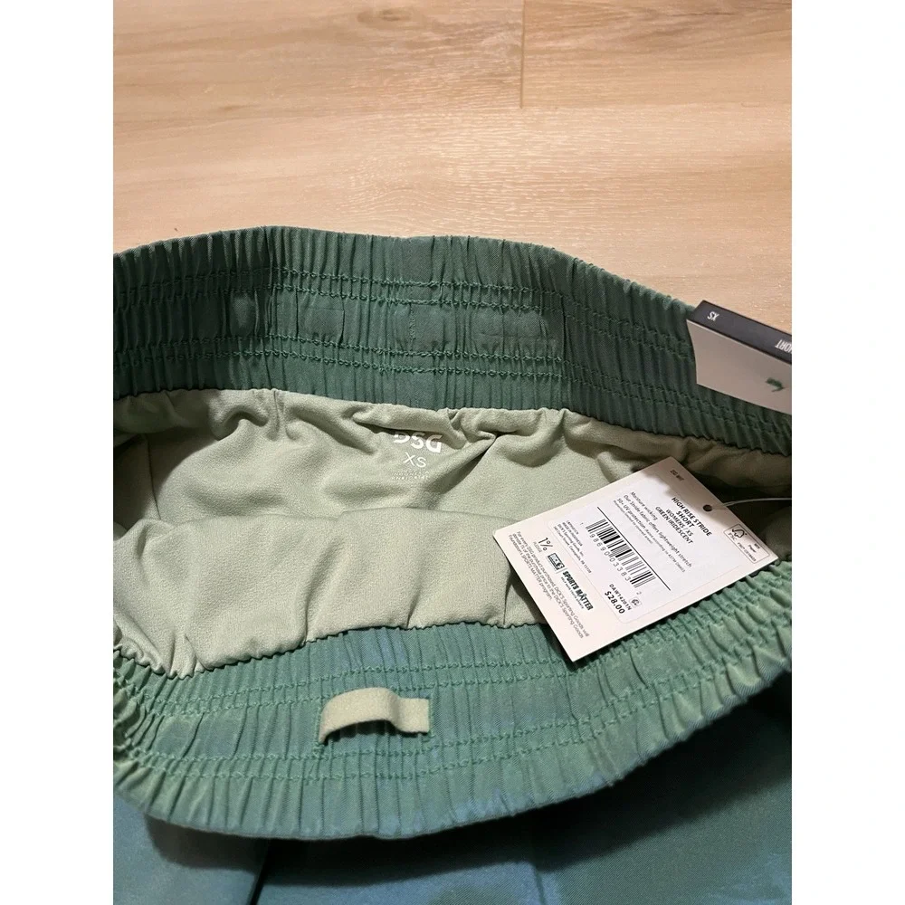 NWT DSG Women's XS‎ High Rise Stride Shorts Green Iridescent Lined Short